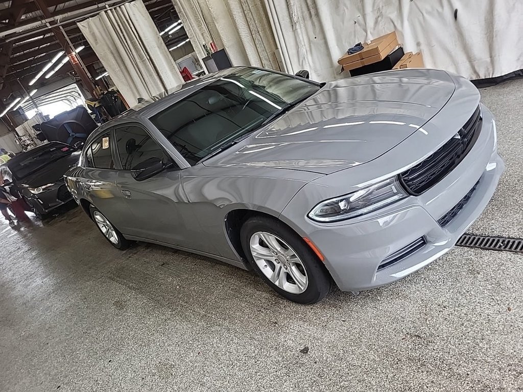 Used 2023 Dodge Charger SXT RWD image 3