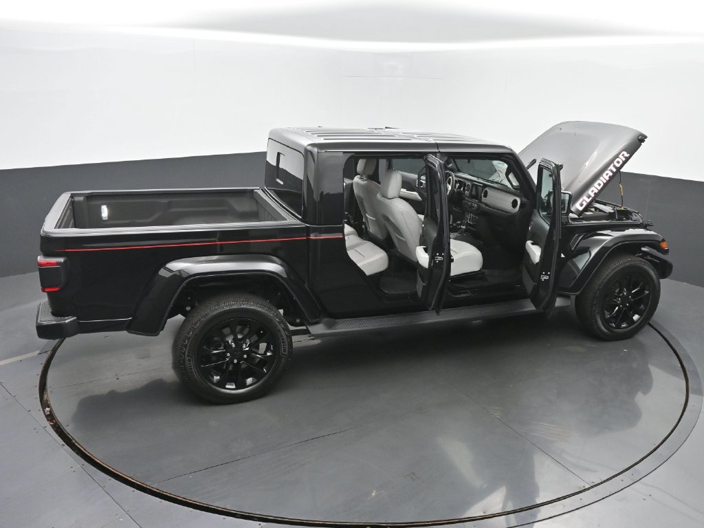Used 2023 Jeep Gladiator Overland AWD/4WD image 73