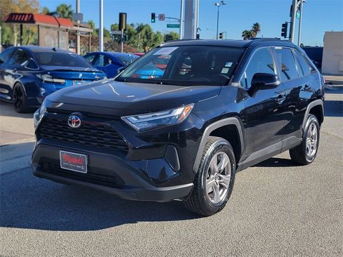 Used 2023 Toyota RAV4 XLE image 10