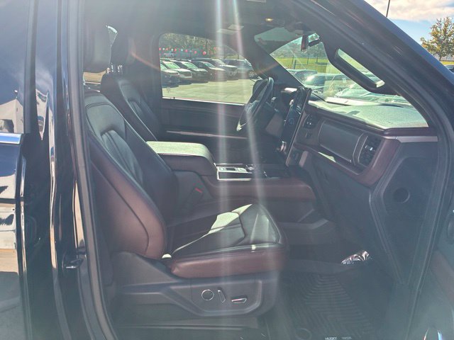 Used 2023 Ford Expedition Limited RWD image 50