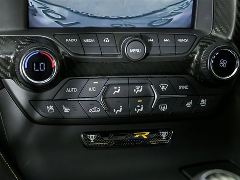 Used 2016 Chevrolet Corvette Z06 w/ C7.r Special Edition RWD image 33