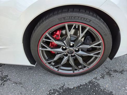 Used 2023 Chevrolet Corvette Stingray Premium Conv w/ Z51 Performance Package RWD image 29