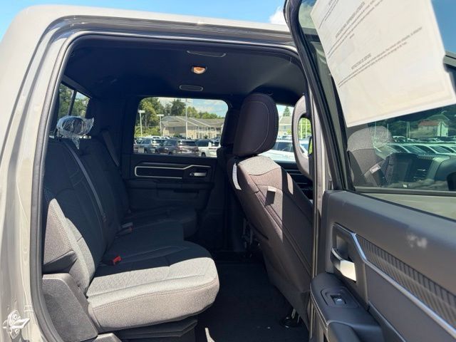 New 2026 RAM 2500 Big Horn AWD/4WD image 28