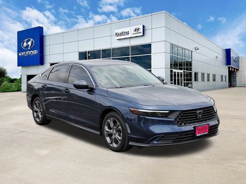Used 2024 Honda Accord EX image 3