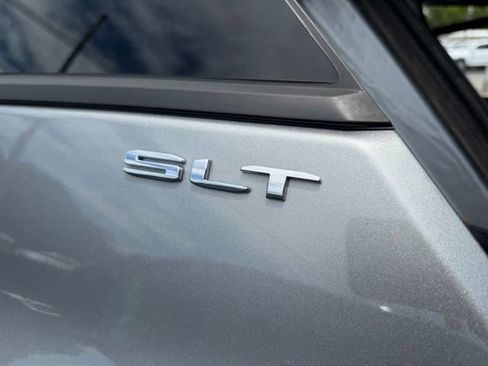 Certified 2024 GMC Terrain SLT AWD/4WD image 10