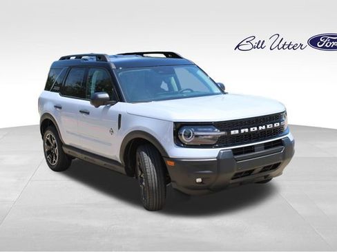 New 2026 Ford Bronco Sport Outer Banks AWD/4WD image 2