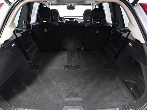 Used 2023 Volvo XC90 B6 Ultimate w/ Protection Package AWD/4WD image 17
