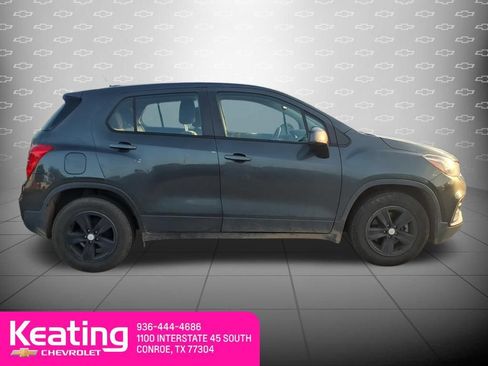 Used 2020 Chevrolet Trax LS FWD image 4