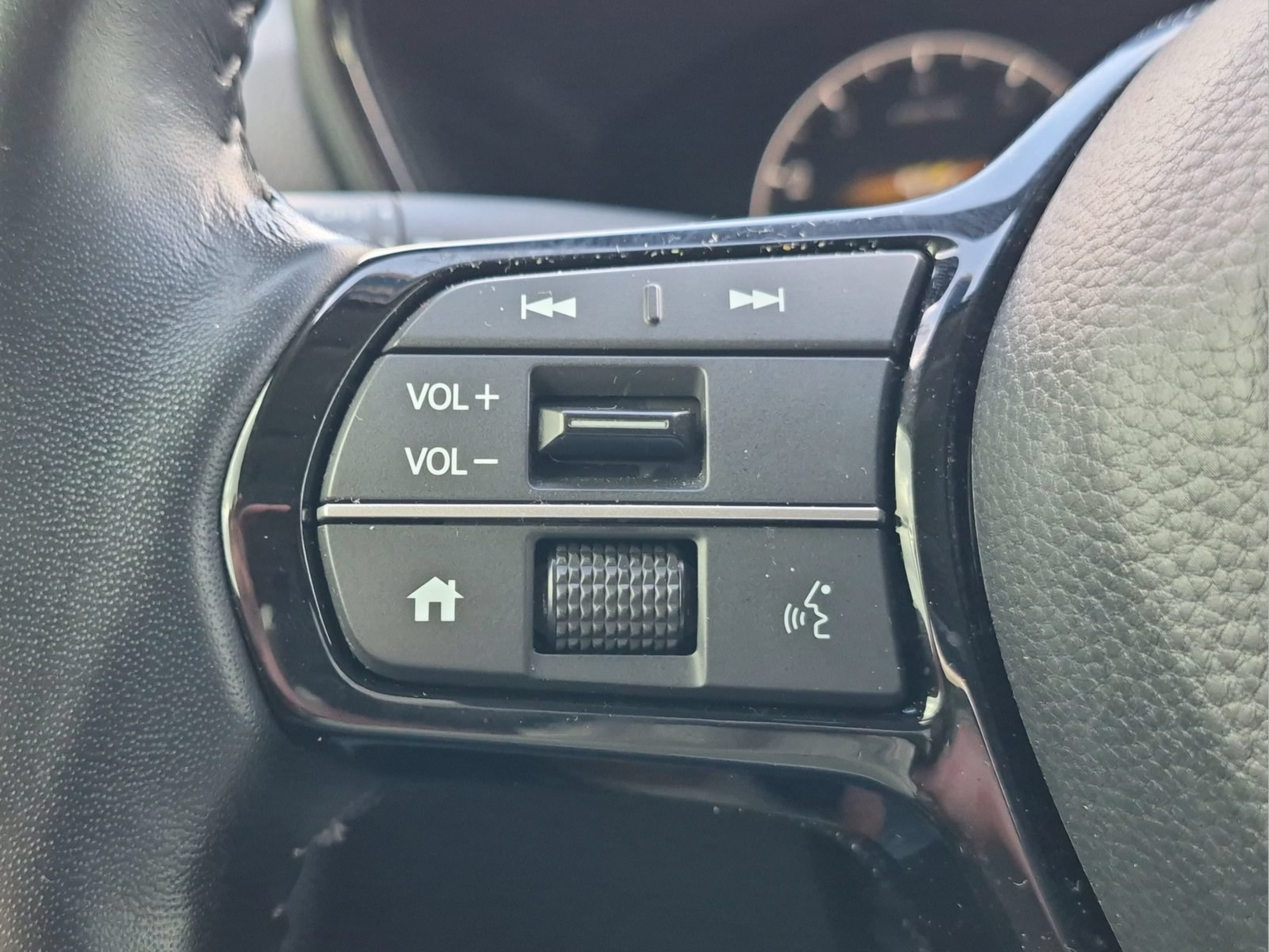 Certified 2025 Honda CR-V EX-L image 13