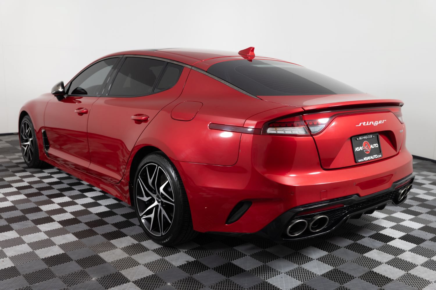 Used 2023 Kia Stinger GT-Line w/ Sun & Sound Package RWD image 5