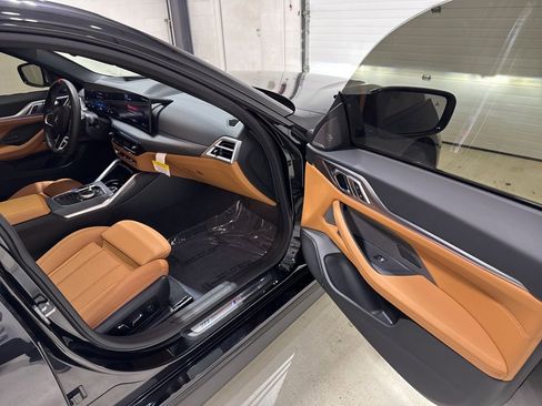 Used 2025 BMW i4 M50 w/ Premium Package image 39