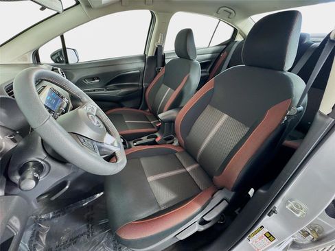 Certified 2025 Nissan Versa SR FWD image 11