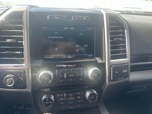 Used 2015 Ford F150 Platinum w/ Equipment Group 701A Luxury AWD/4WD image 8