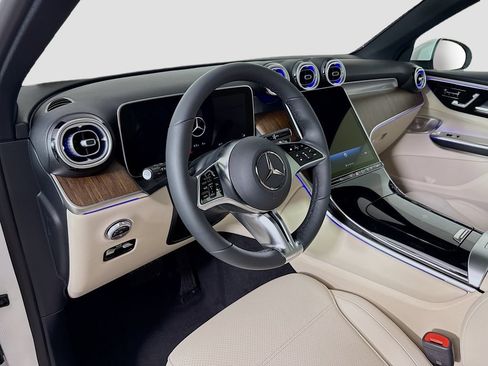 New 2026 Mercedes-Benz GLC 300 4MATIC image 9