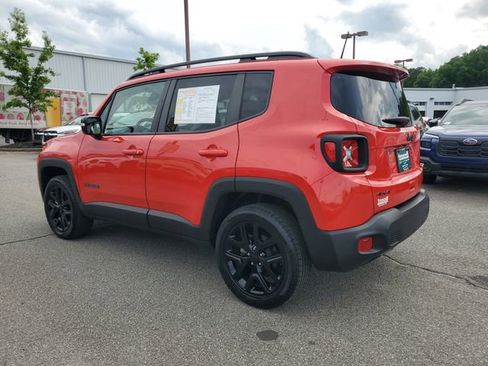 Certified 2023 Jeep Renegade Altitude AWD/4WD image 6