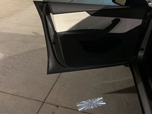 Used 2026 Tesla Model Y Performance image 19