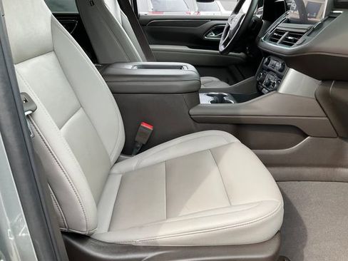Used 2023 Chevrolet Tahoe Z71 w/ Luxury Package AWD/4WD image 22