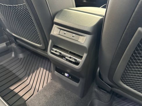 New 2026 Audi Q3 quattro 2.0T AWD/4WD image 50