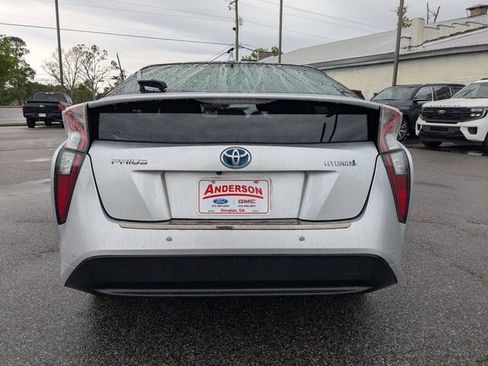 Used 2018 Toyota Prius Two w/ Prius Two Safety Plus Package FWD image 5