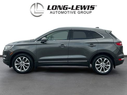 Used 2017 Lincoln MKC Select w/ Lincoln MKC Climate Package image 2