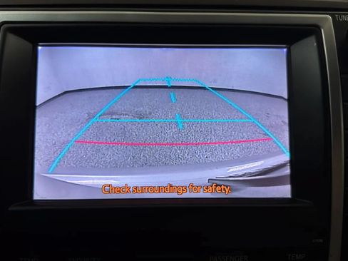 Used 2013 Toyota Camry XLE w/ Leather Pkg FWD image 14