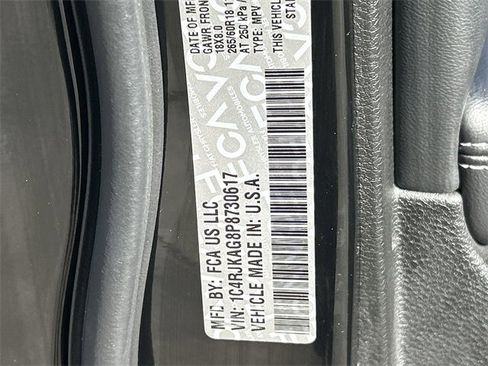 Certified 2023 Jeep Grand Cherokee L Laredo image 32