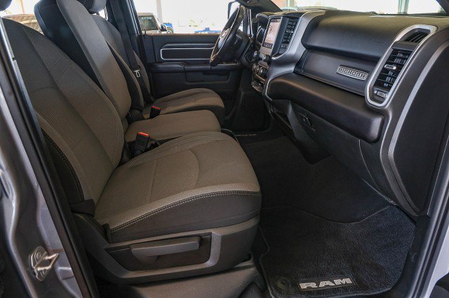 Used 2024 RAM 2500 Big Horn AWD/4WD image 32