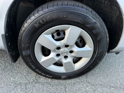 Used 2014 Nissan Rogue S w/ Convenience Package AWD/4WD image 21