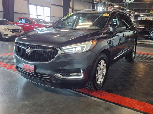 Used 2019 Buick Enclave Essence AWD/4WD image 4