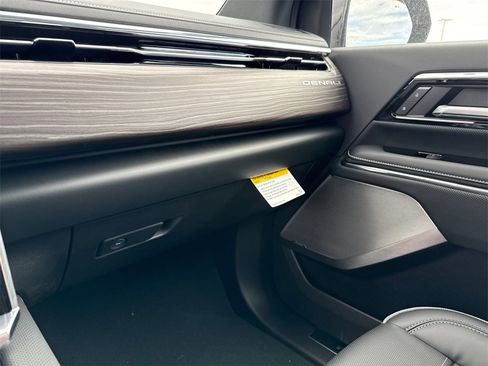 New 2025 GMC Sierra EV Denali image 28