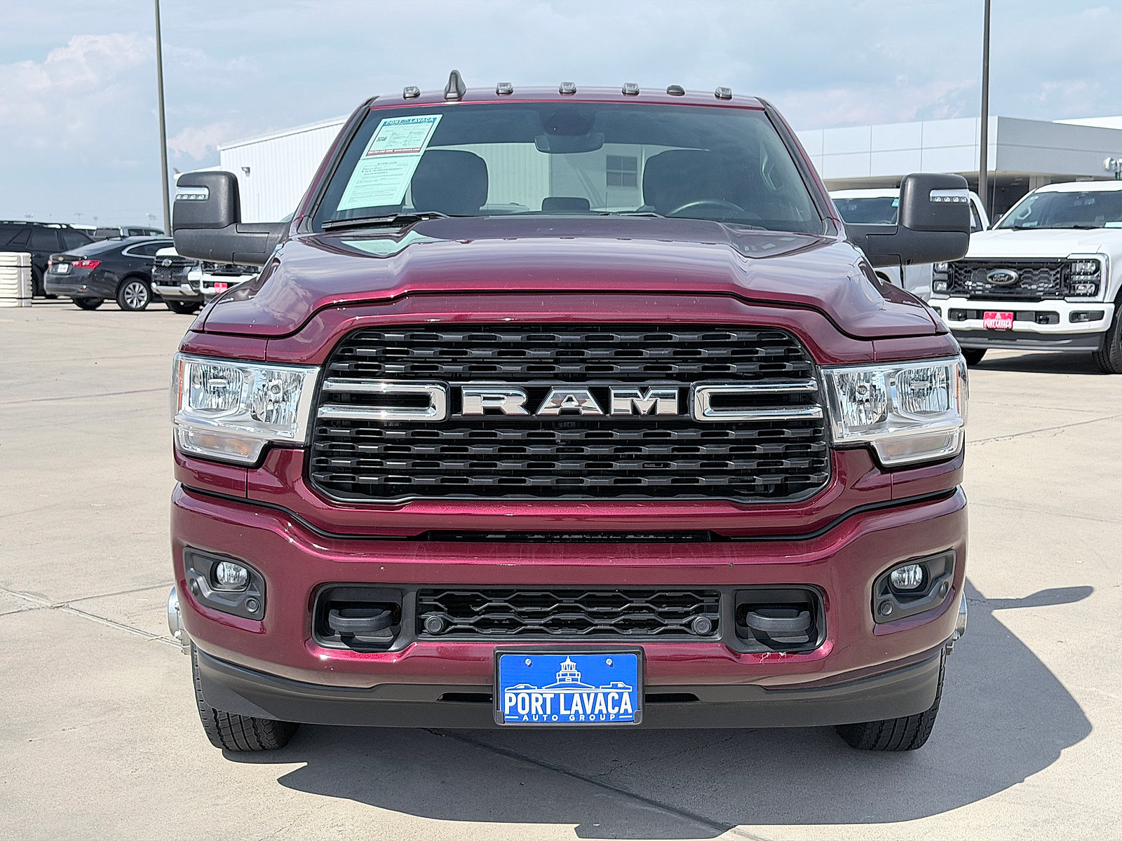 Used 2024 RAM 3500 Big Horn w/ Sport Appearance Package AWD/4WD image 2