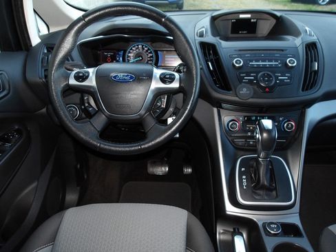 Used 2017 Ford C-MAX SE image 12