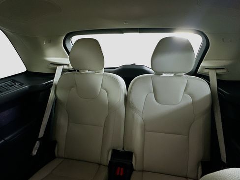 Used 2023 Volvo XC90 B6 Plus w/ Protection Package Premier AWD/4WD image 29
