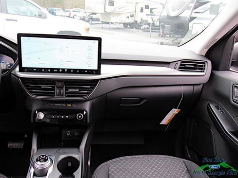 New 2025 Ford Escape Active w/ Active Premium Tech Pack image 16