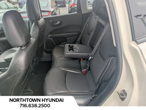 Used 2019 Jeep Compass Latitude image 31