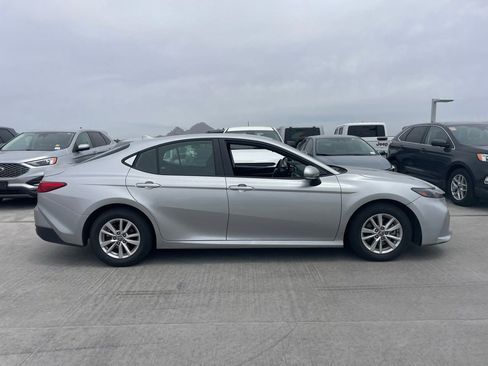 Used 2025 Toyota Camry LE FWD image 3