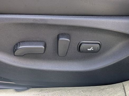 Used 2022 INFINITI Q50 Sensory image 19