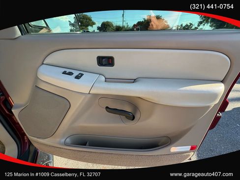 Used 2002 Chevrolet Tahoe LS image 31