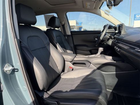 Used 2023 Honda HR-V EX-L image 14