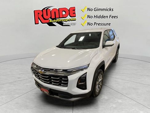 New 2026 Chevrolet Equinox LT w/ Convenience Package II image 3