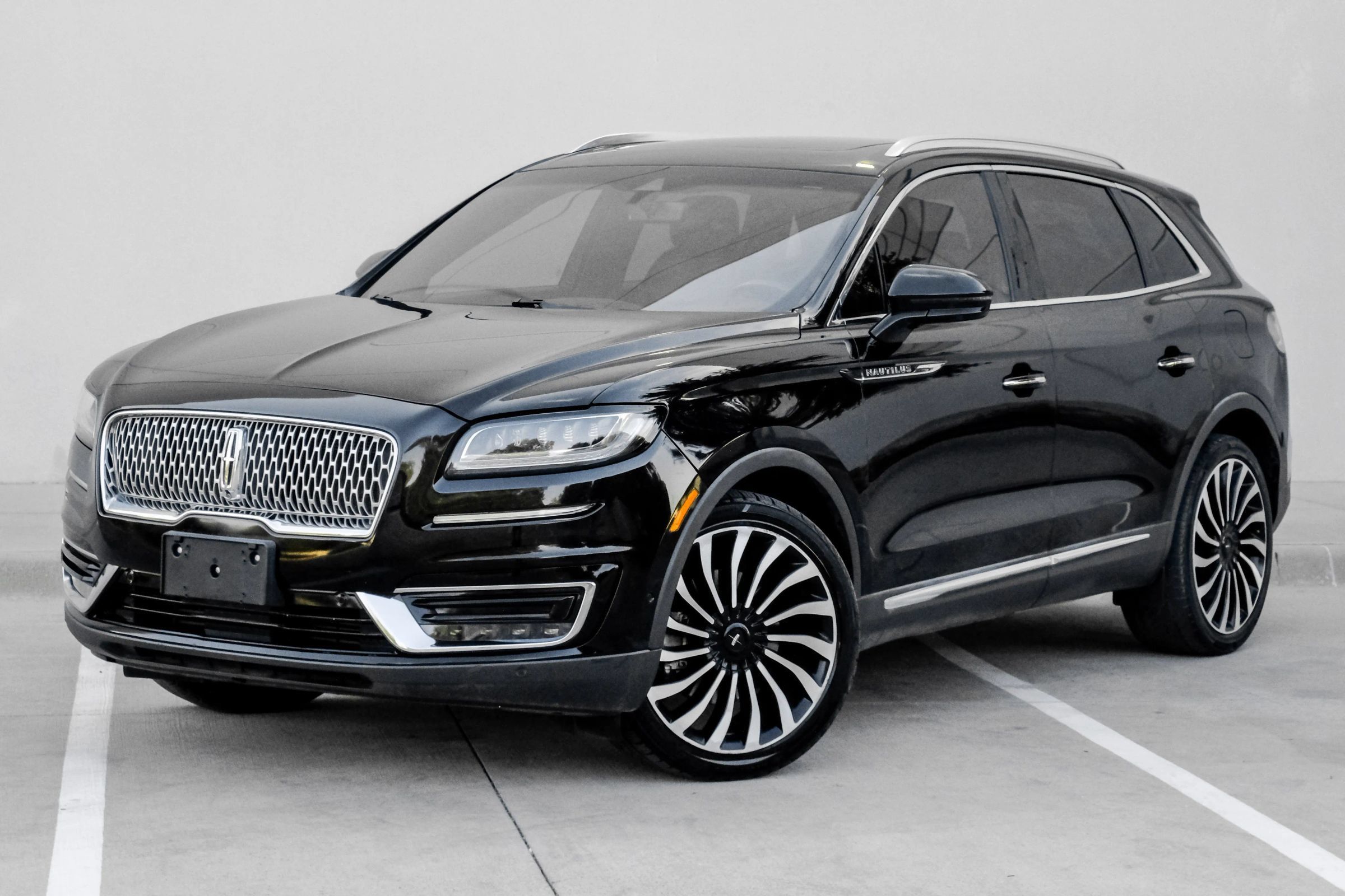 Used 2019 Lincoln Nautilus Black Label AWD/4WD image 13
