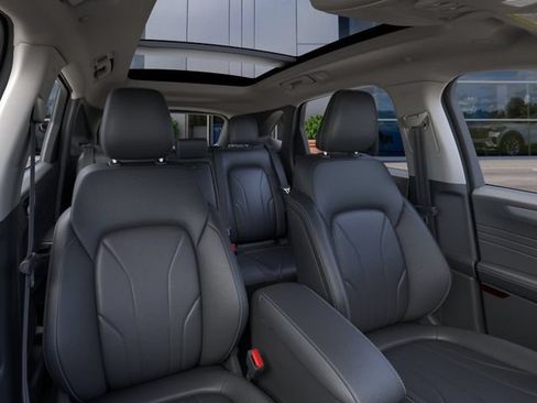 New 2025 Ford Escape SE w/ PHEV Premium Package FWD image 10