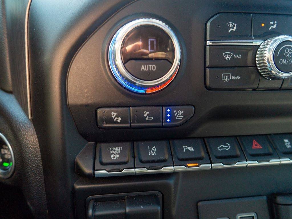Used 2020 GMC Sierra 2500 Denali w/ Denali Ultimate Package AWD/4WD image 32