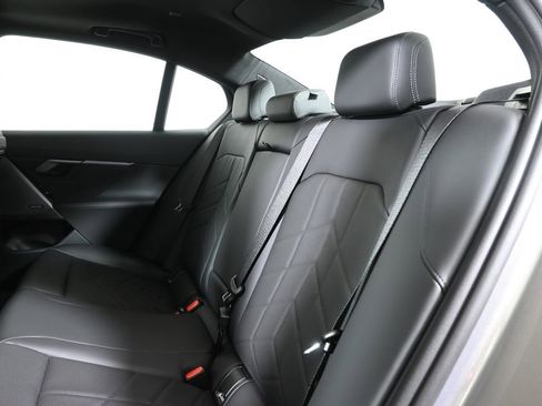 Used 2026 BMW 530i xDrive w/ Premium Package image 4