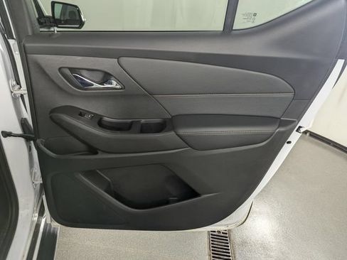 Used 2018 Chevrolet Traverse Premier w/ LPO, 'HIT The Road' Package AWD/4WD image 19