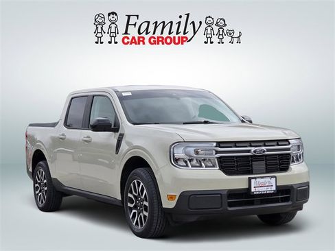 Used 2024 Ford Maverick Lariat image 2