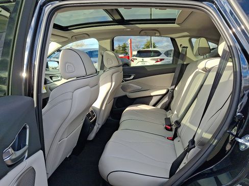 Used 2026 Acura RDX SH-AWD w/ Advance Package image 5