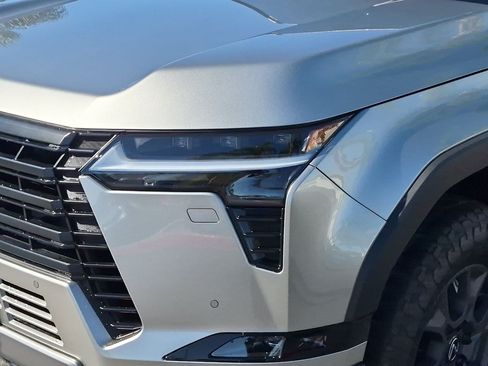 Used 2026 Lexus GX 550 AWD/4WD image 6