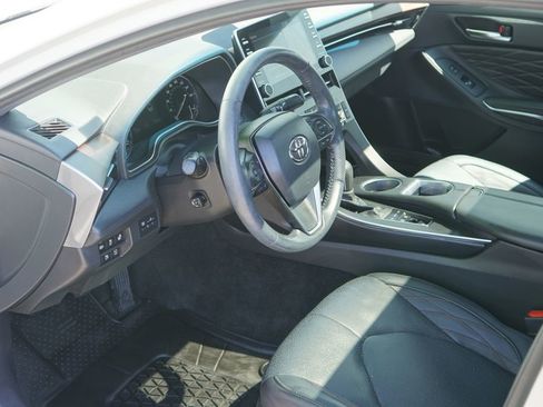 Used 2022 Toyota Avalon Limited w/ Advanced Safety Package FWD image 10