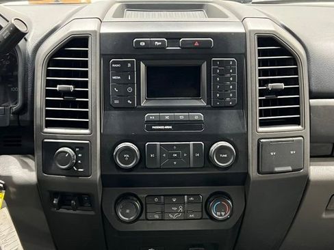 Used 2020 Ford F450 XL w/ Power Equipment Group image 24